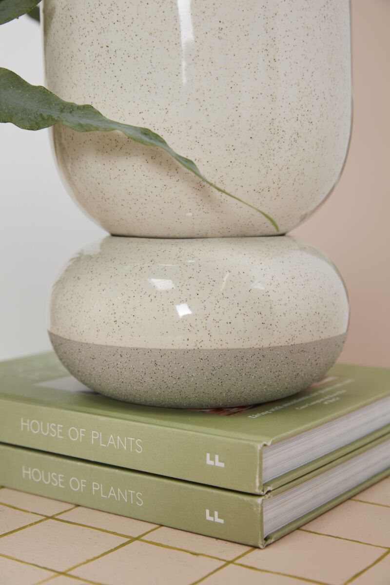 Tartu pot with saucer