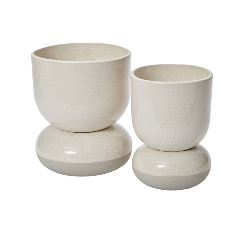 Tartu pot with saucer GIA AND THE BLOOMS