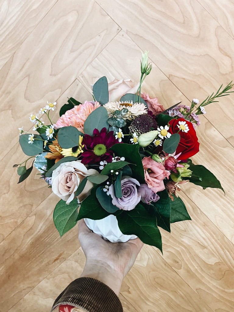 Petite Vase arrangement – GIA AND THE BLOOMS