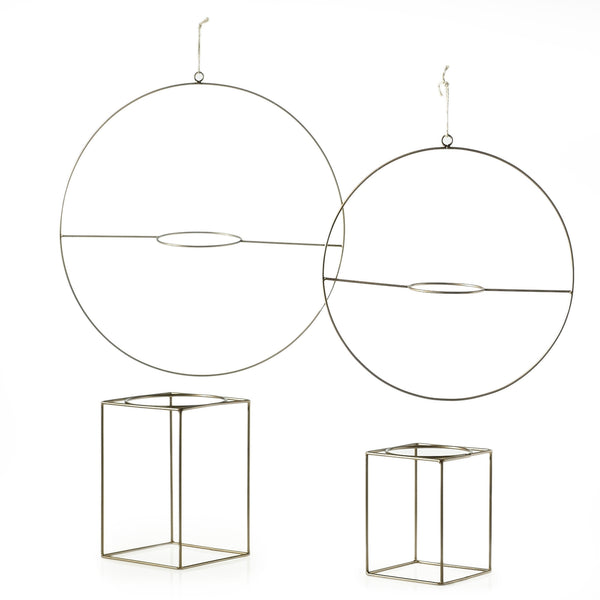 Varro Stand and Hanger